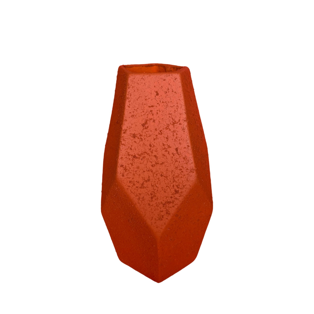 Remek- Geometric Clay Vase – Faceted Form in vibrant red color, showcasing modern design and bold angles.