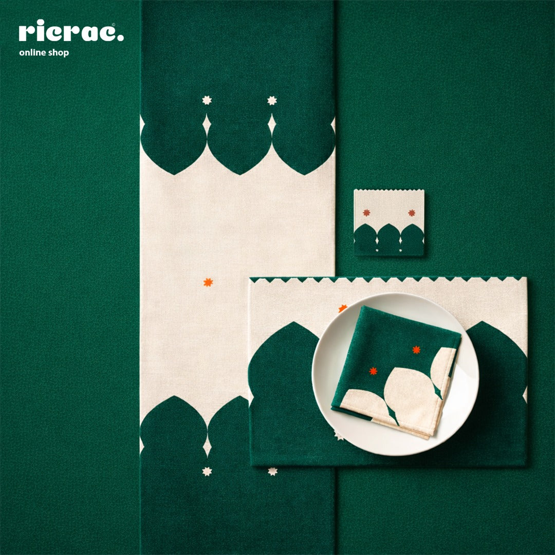 Waterproof Tabletop Set– Islamic pattern with Orange star motifs