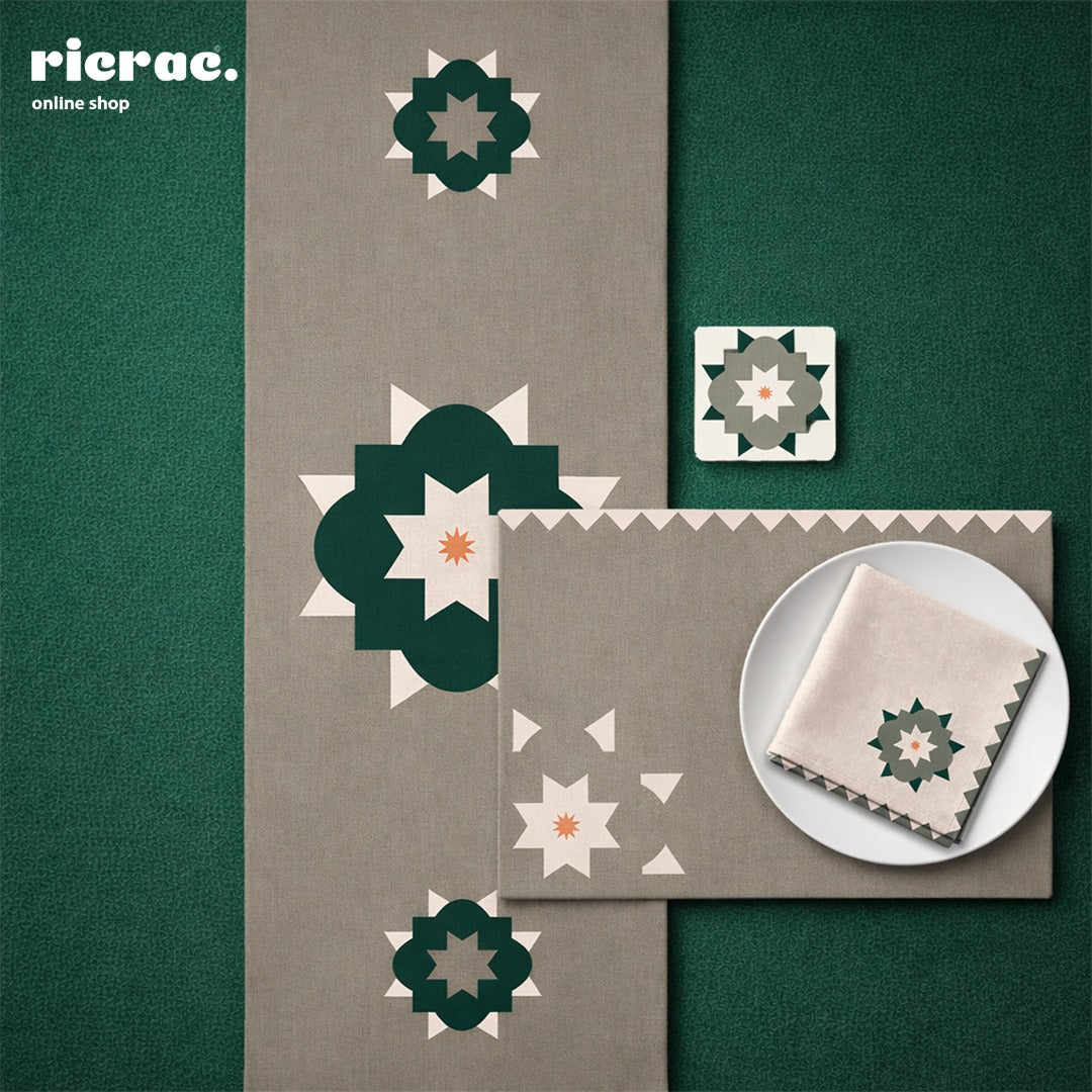 Waterproof Tabletop Set– Islamic pattern with green flower motifs