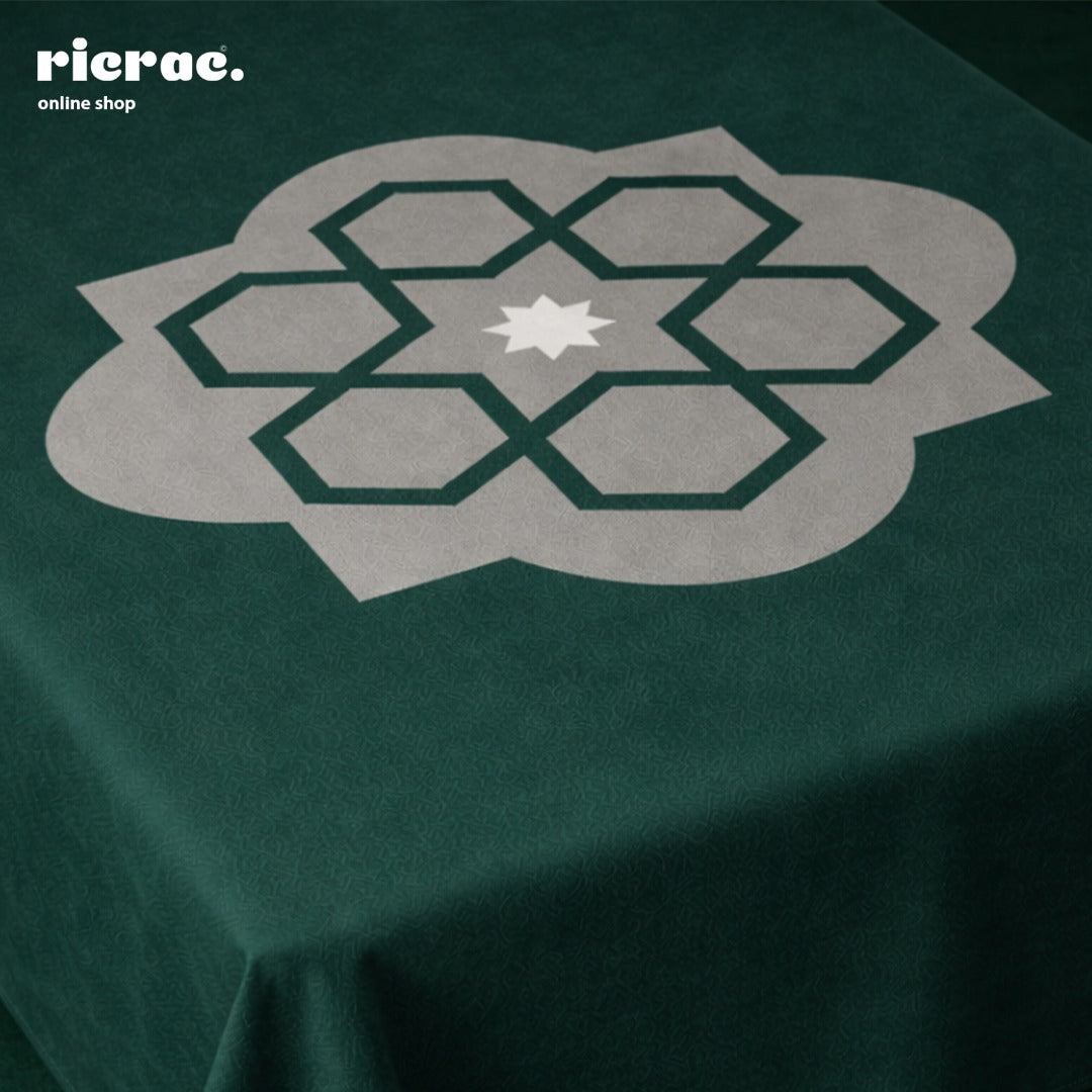 Waterproof Table Cover – Arabesque Pattern Green