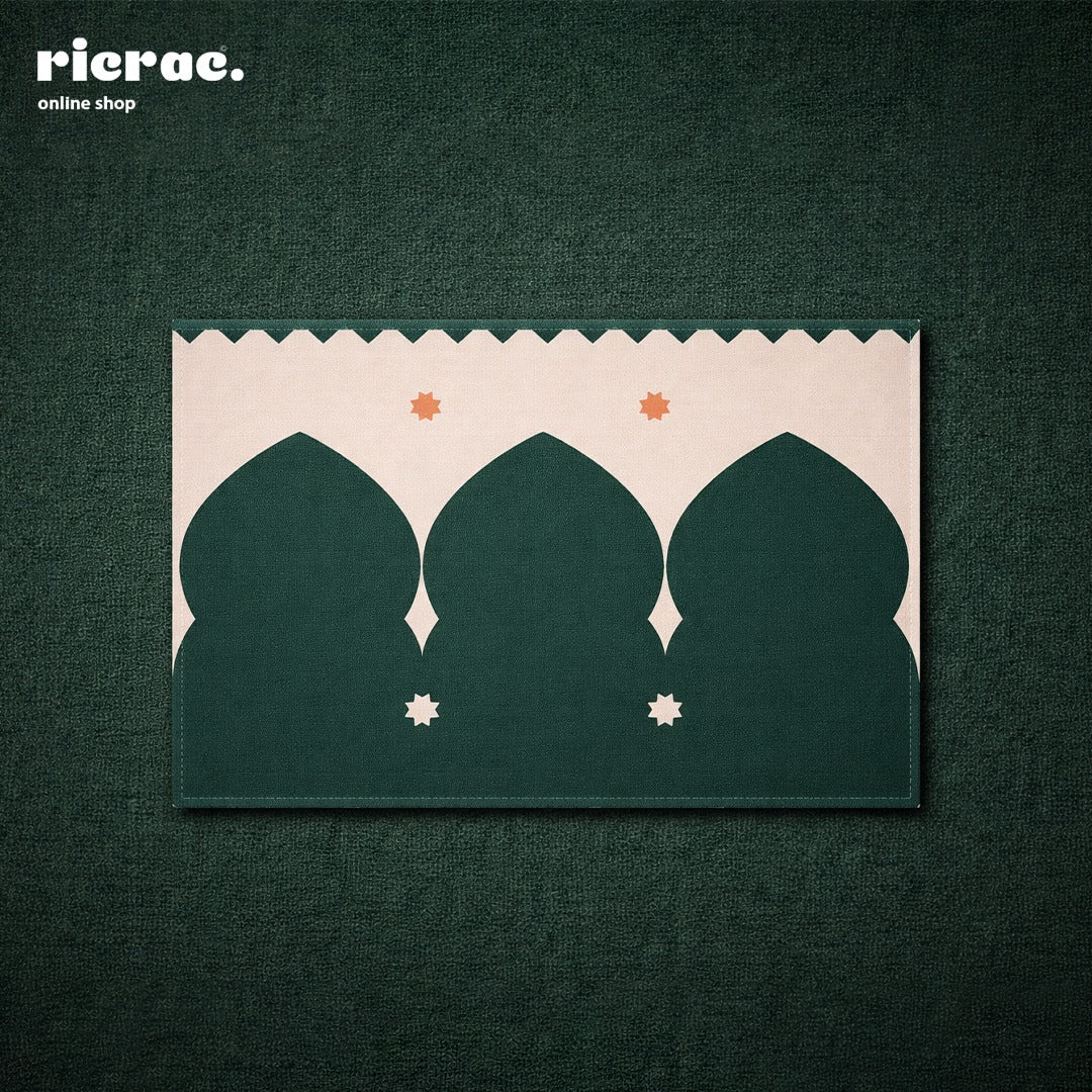 waterproof Islamic pattern placemats in green with orange star motifs, stylish and practical dinner accessory.