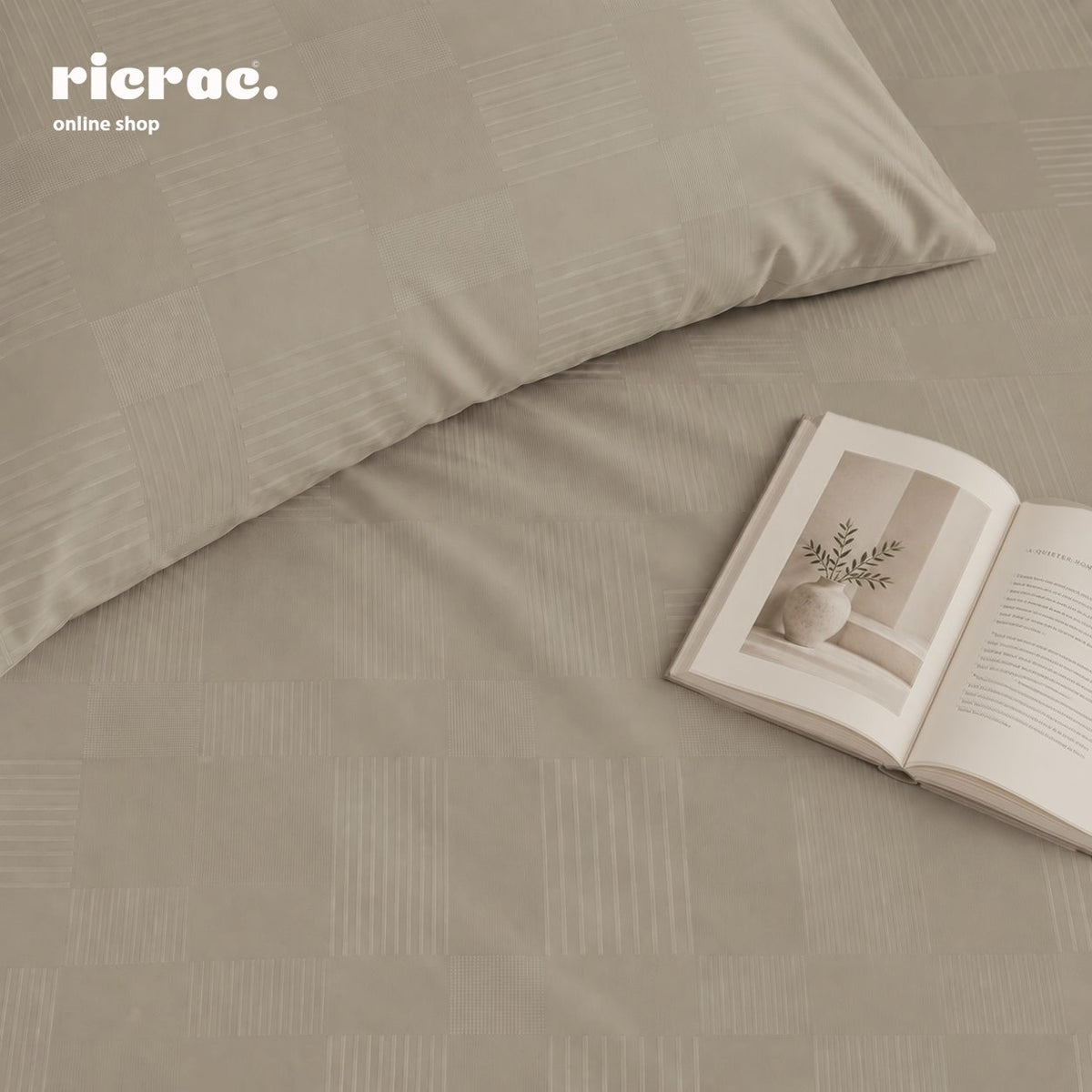 Jacquard Tencel Bed Sheet Set with 2 Pillow Cases - Spaced Stripes