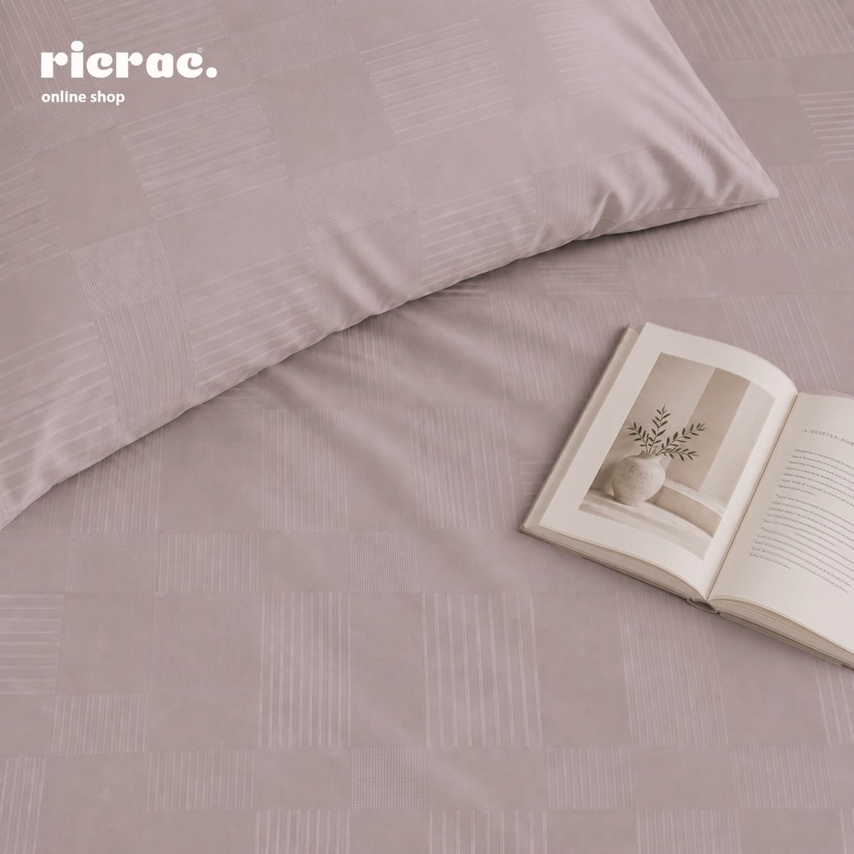 Jacquard Tencel Bed Sheet Set with 2 Pillow Cases - Spaced Stripes