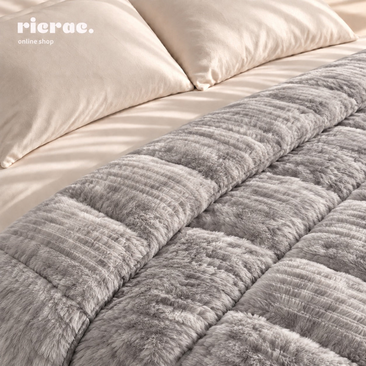 Double Face Duvet Set & 2 Pillow cases- Burnout fur