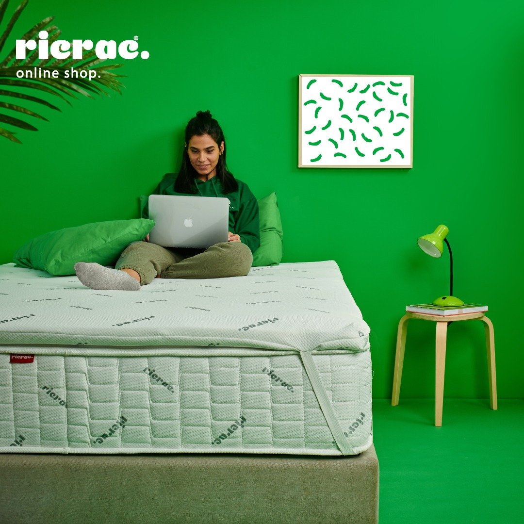 Memory Foam Topper Mattress for Ultimate Comfort - Ricrac Shop