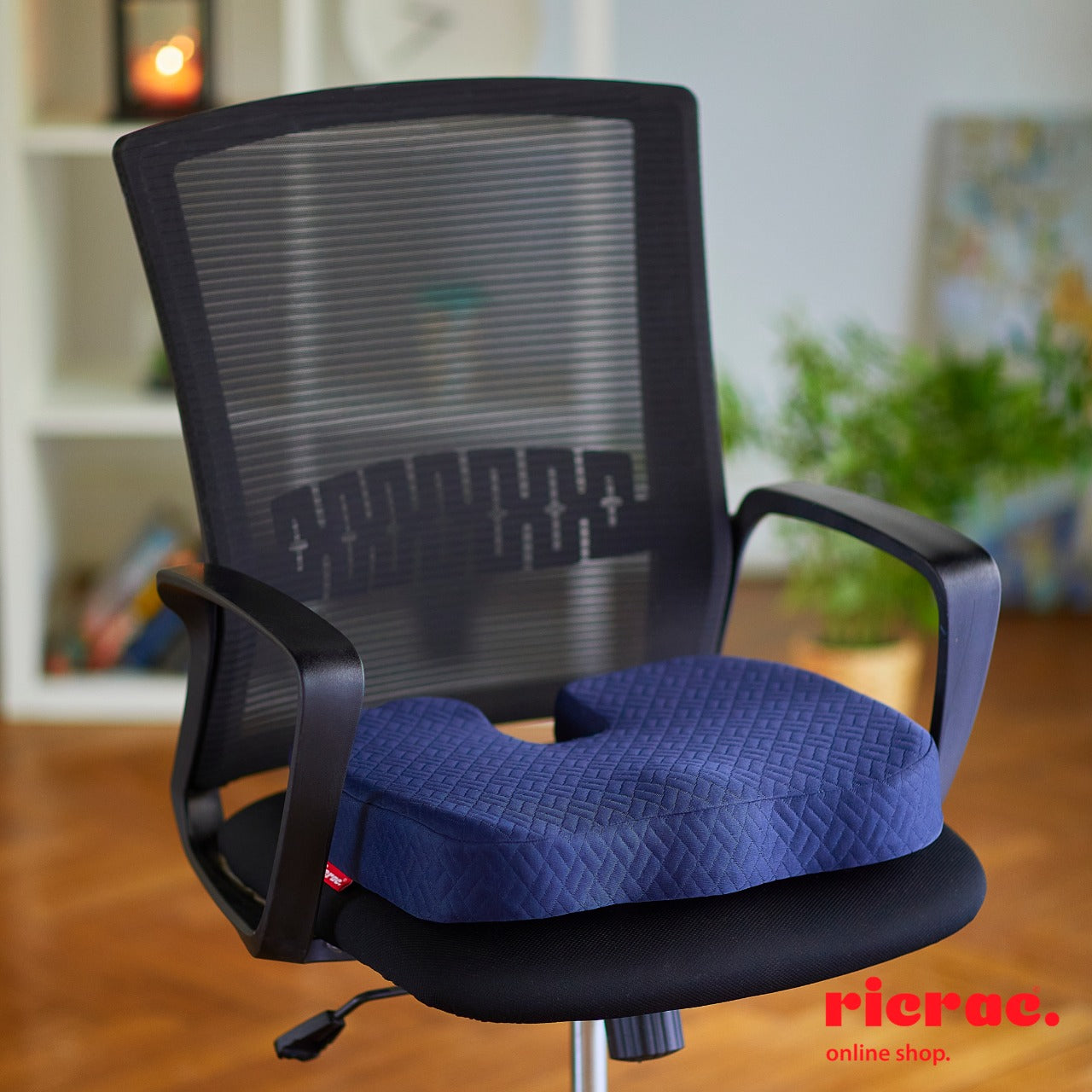 Portable Tailbone Cushion - Pain Relief & Comfort - Ricrac Shop